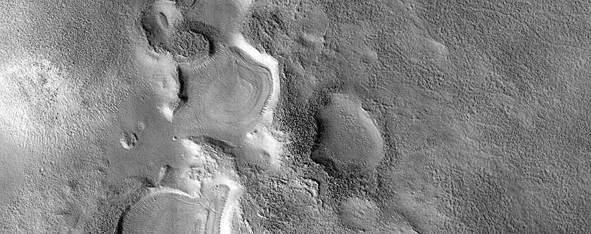 Dipping Layers in Depressions in Northern Mid-Latitudes