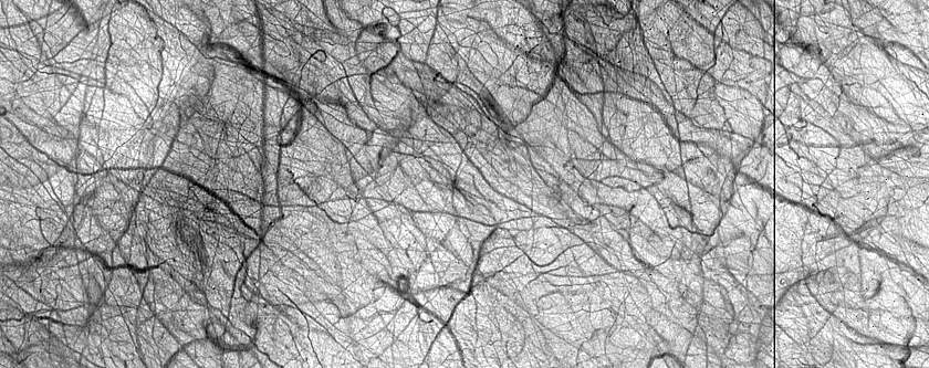 Dark Filamentary Streak Year-Round Monitor Site in Promethei Terra