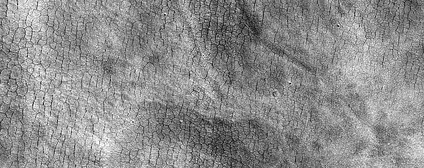 Crater Features in Western Utopia Planitia