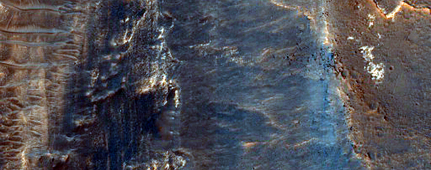 Light-Toned Deposits in Iani Chaos