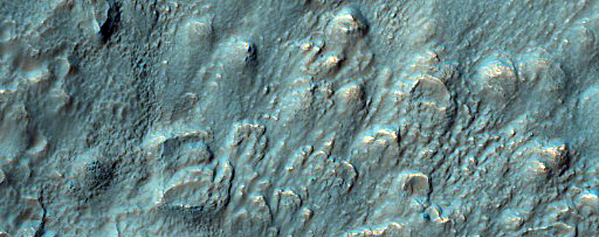 Gullies in Southern Latitude Crater