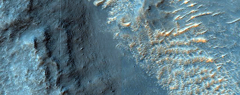 Claritas Fossae