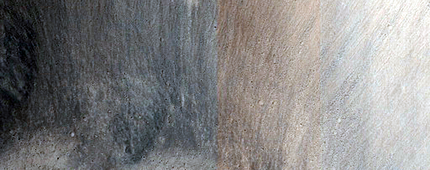 Crater South of Albor Tholus