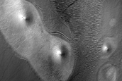 Streamlined Features in Argyre Planitia