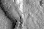 Ridges Associated with Dipping Layers in Reull Vallis