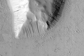 Dark Slope Streak Monitoring in MOC SP1-25706 and E05-01077
