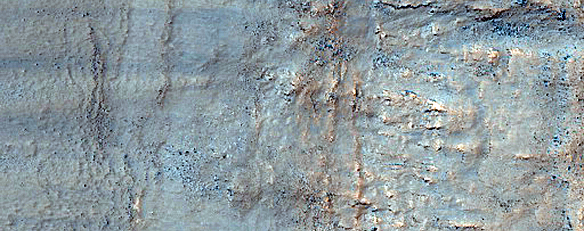 Fractures in Claritas Fossae