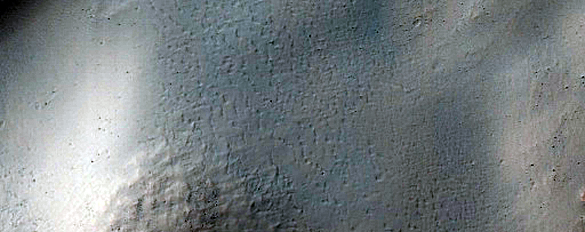 Possible Mafic Spectral Signature on Terra Sirenum Crater Wall