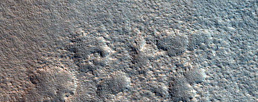 Apron Material in Region North of Tempe Terra