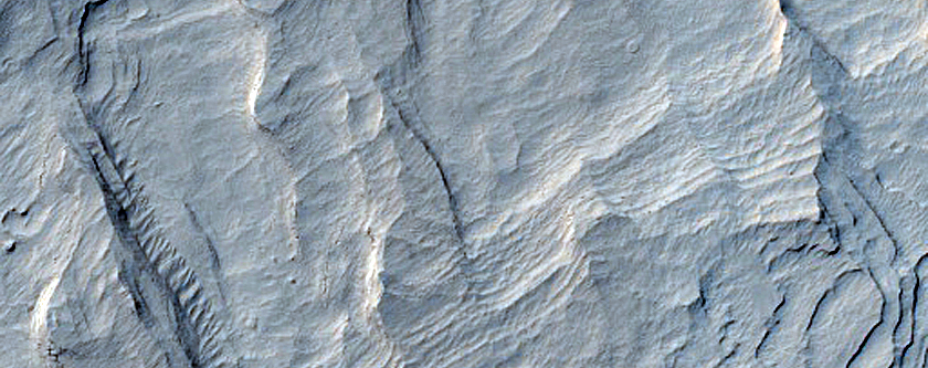 Layering in Southern Lucus Planum