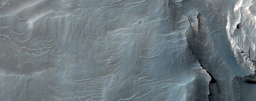 Light-Toned Deposits in Arsinoes Chaos