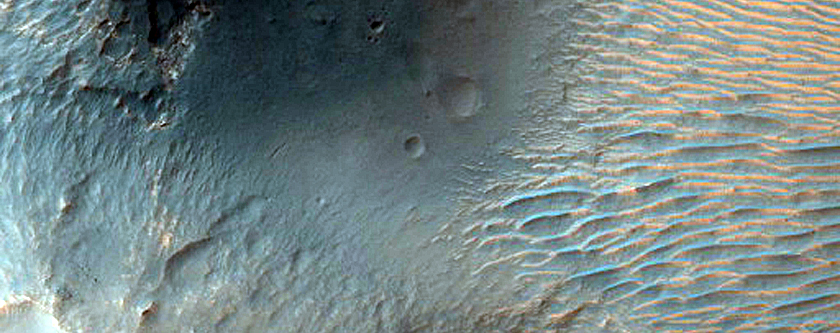 Light-Toned Deposits in Aureum Chaos
