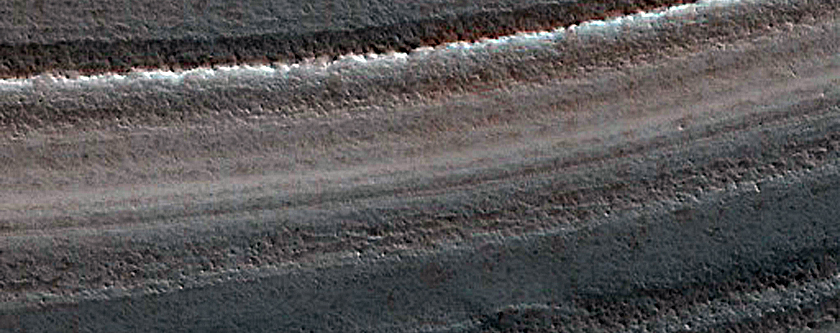Steep Scarp on North Polar Layered Deposits Periphery