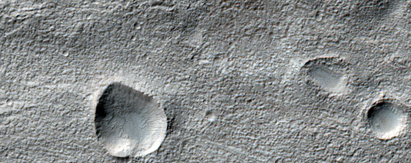 Streamlined Feature near Reull Vallis