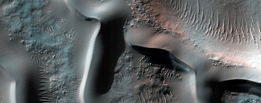 Changes in USGS Dune Database Entry Number 0388-448 in Hellespontus Region