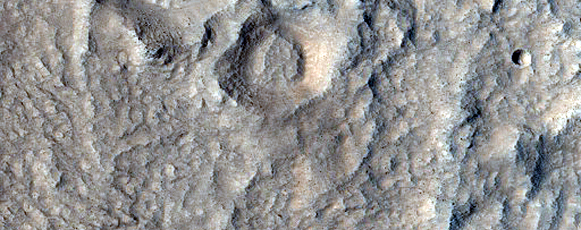 Crater Clusters and Mounds in Galaxias Colles