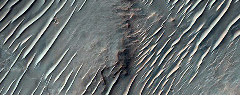 Crater Floor Features North of Hellas Planitia
