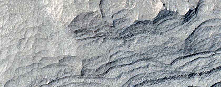 Layering in Lucus Planum