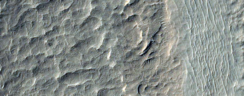 Layered Butte in Western Arabia Terra