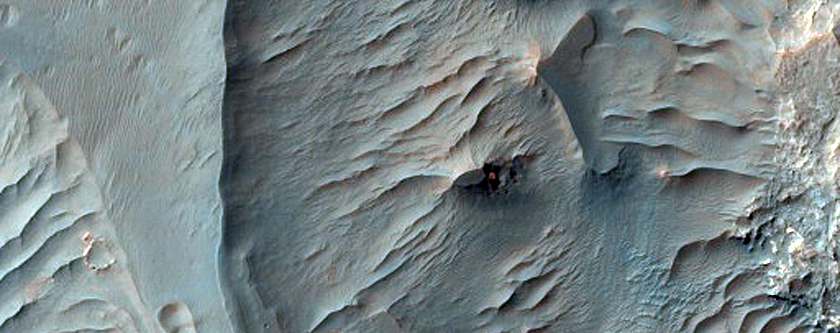 Aureum Chaos Light-Toned Deposits
