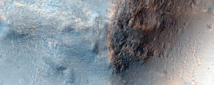 Phyllosilicates Exposed by Crater in Tyrrhena Terra