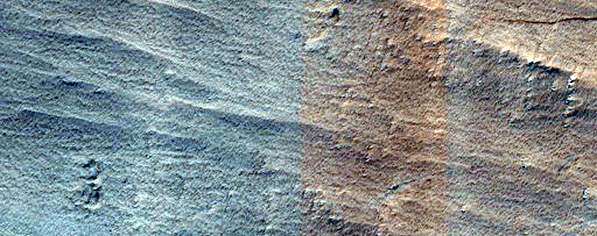 Slope Streak in East Noctis Labyrinthus