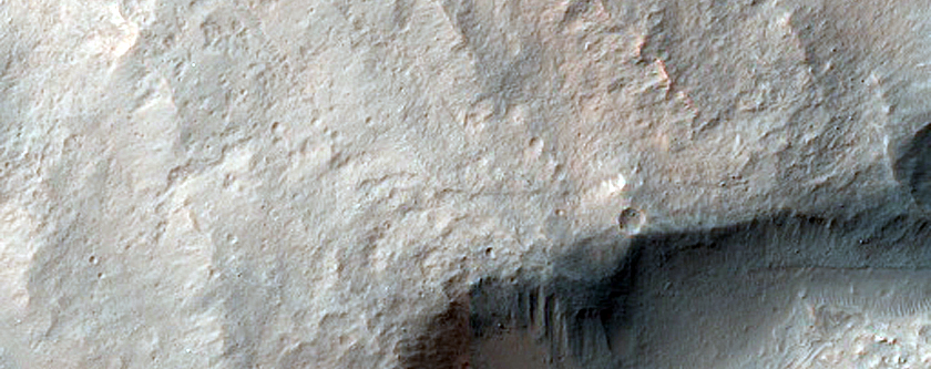 Overlapping Debris Aprons on Floor of Ganges Chasma