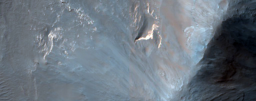 Light-Toned Deposits in Arsinoes Chaos