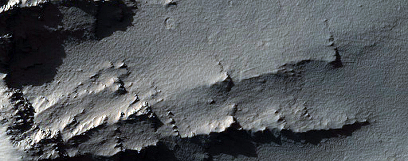 Noctis Labyrinthus Slopes
