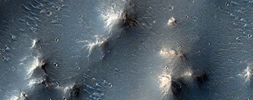 Fractured Terrain in Southern Utopia Planitia
