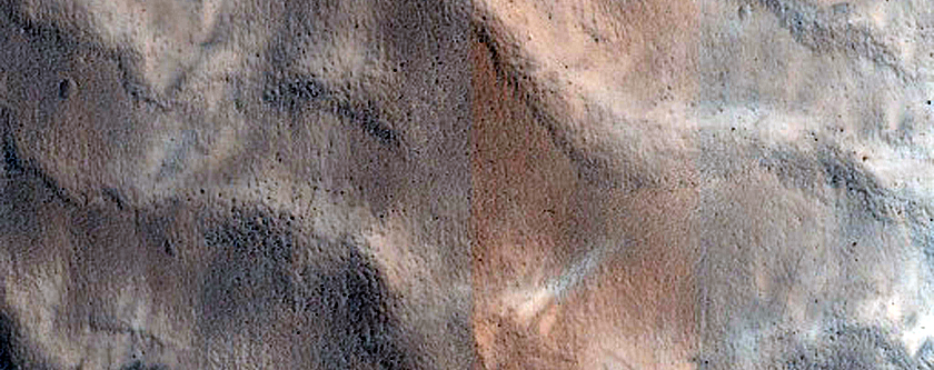 Well-Preserved Crater West of Syrtis Major Planum
