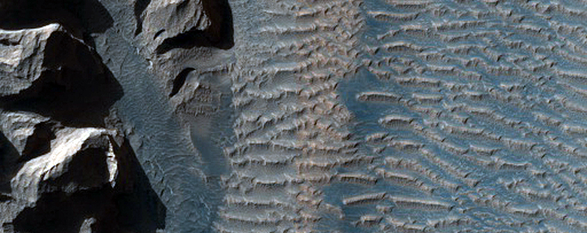 Tithonium Chasma