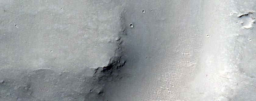 Curved Channel Segment West of Gale Crater