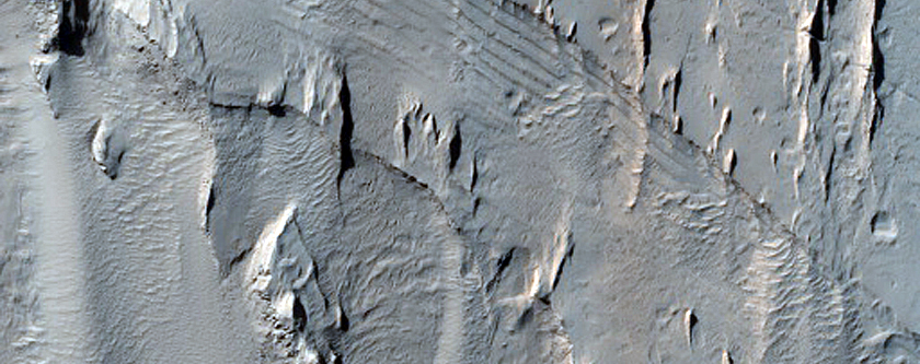 Rhythmic Layers in Lucus Planum