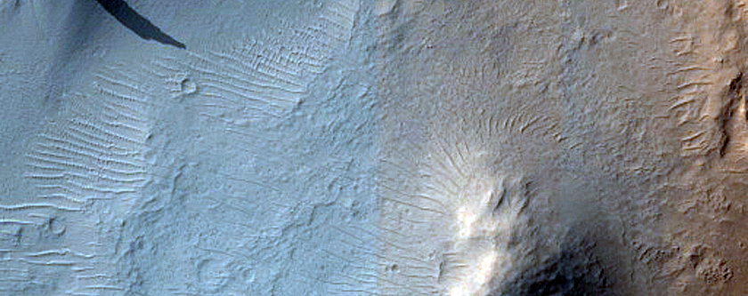 Crater near Marte Vallis