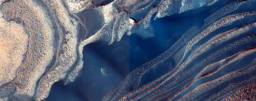 Central Chasma Boreale Scarp