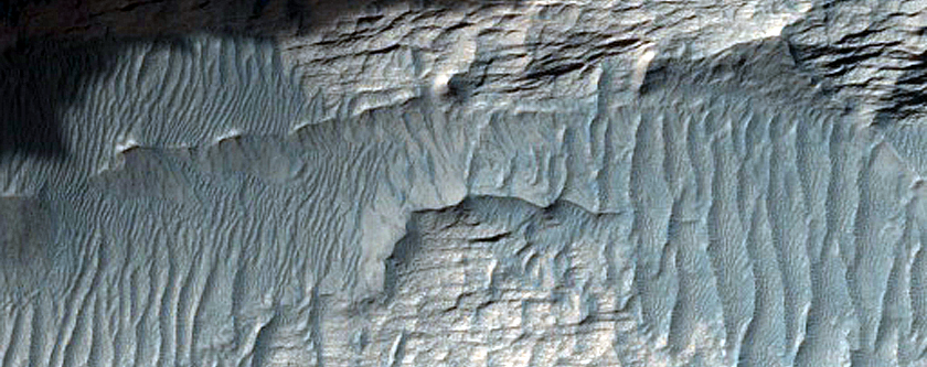 Long Section of Exposed Stratigraphy in Eastern Candor Chasma