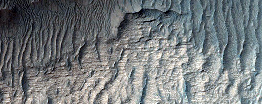 Long Section of Exposed Stratigraphy in Eastern Candor Chasma