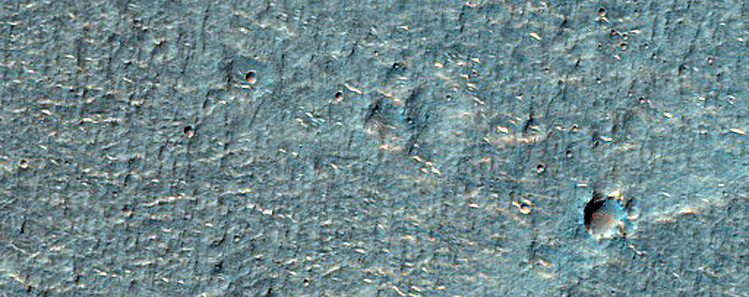 Small Cones in Hydraotes Chaos
