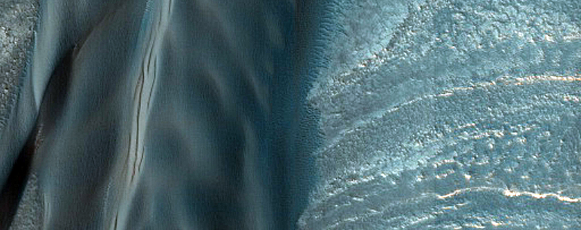 Steep North Polar Reentrant Scarp and Dunes
