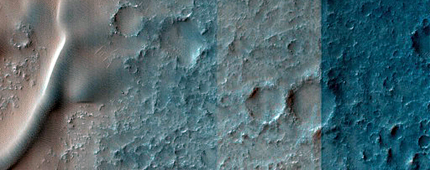 Dunes in Southern Isidis Planitia