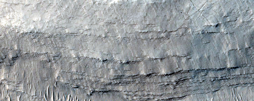 Stunning Outcrop in Nilosyrtis Mensae