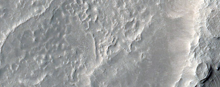 Large Linear Features in Nilosyrtis Region Highlands