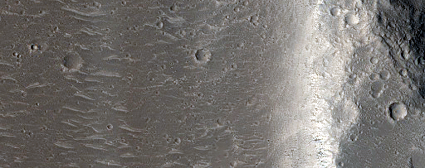 Streamlined Feature in Hebrus Valles