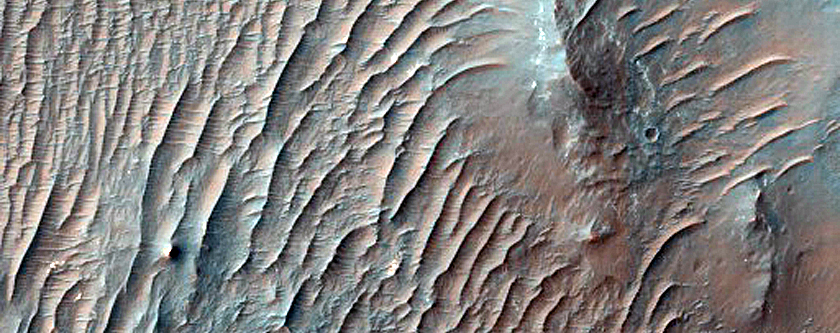Light-Toned Deposits in Aureum Chaos