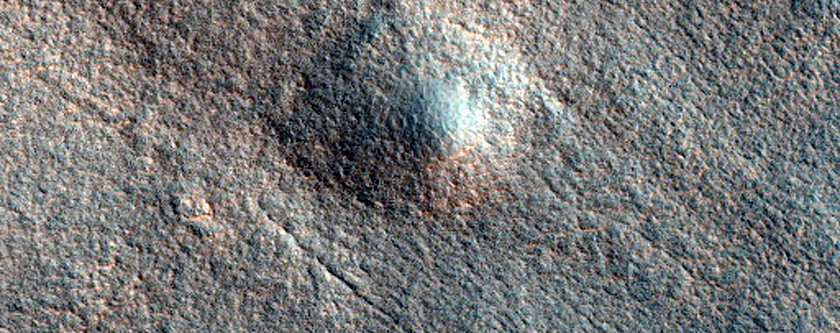 Interior of Crater in Acidalia Planitia