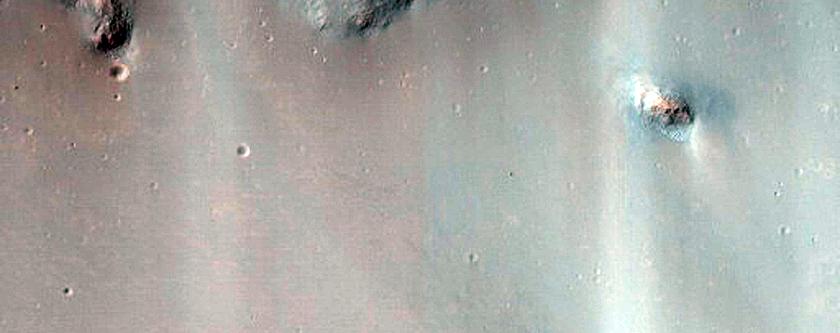 Mafic Minerals Exposed by Crater in Southern Syrtis Major Planum