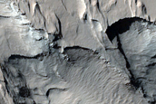 Exposed Scarp near Memnonia Sulci