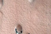 Furrows and Dunes in Hyperborei Cavi