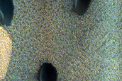 Furrows and Dunes in Hyperborei Cavi